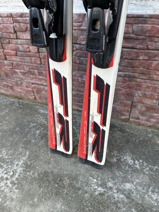 Продам лижі Atomic