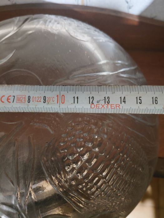 Terrina antiga de vidro em bom estado geral 5€