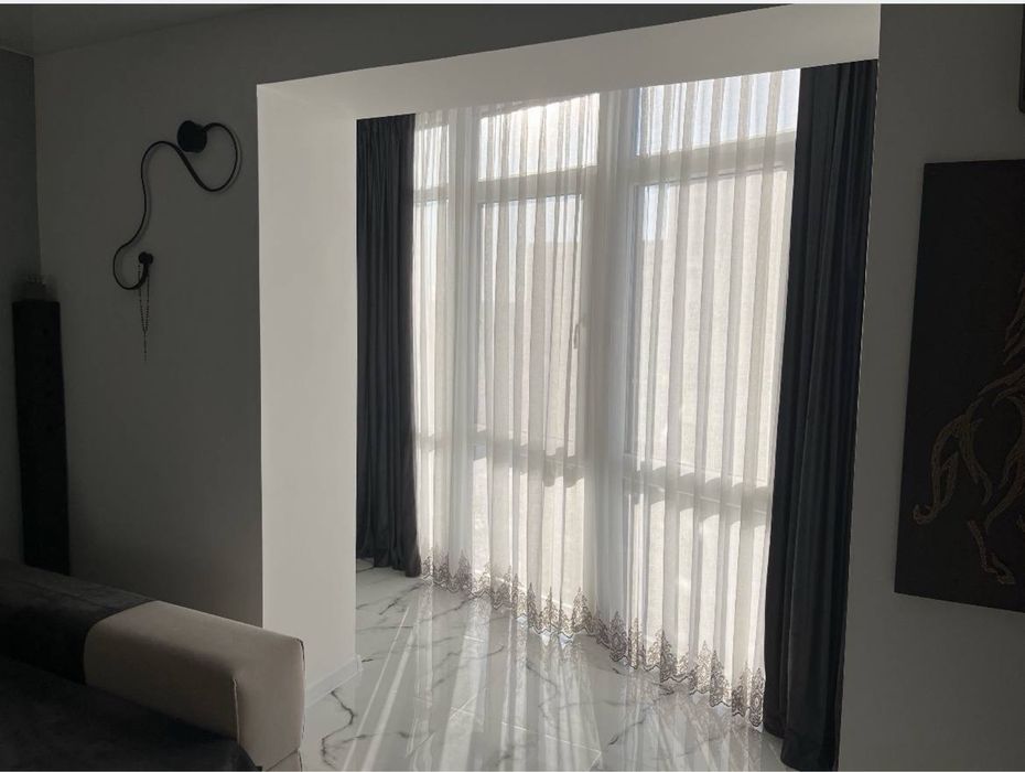 Продається велика  2-х кімнатна квартира з ремонтом. Постанови