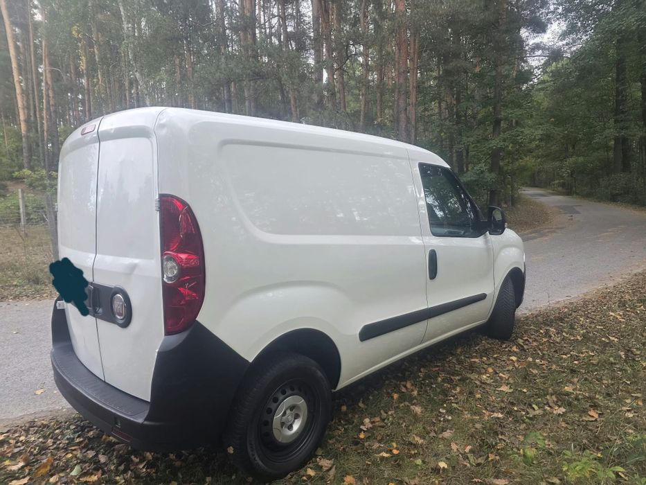 Sprzedam Fiata Doblo 1.6  2012