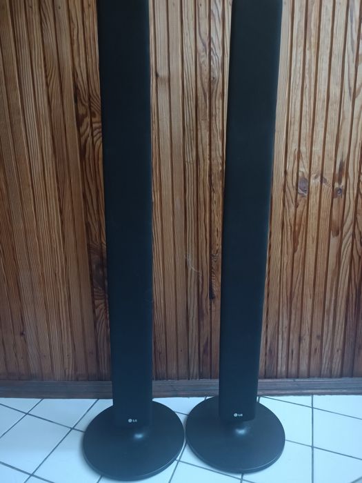 Колонки від домашнього кінотеатру