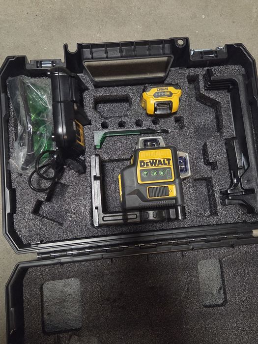 Laser dewalt dce089d1g