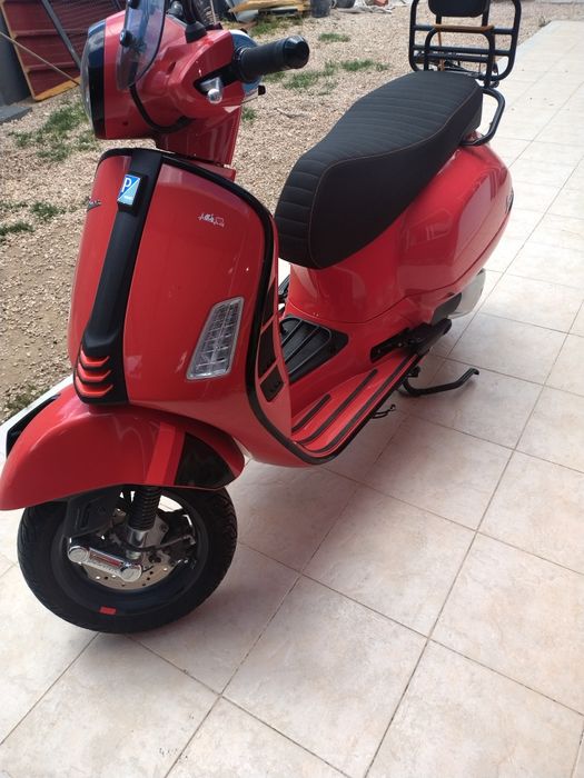 Vespa 300gts 2025