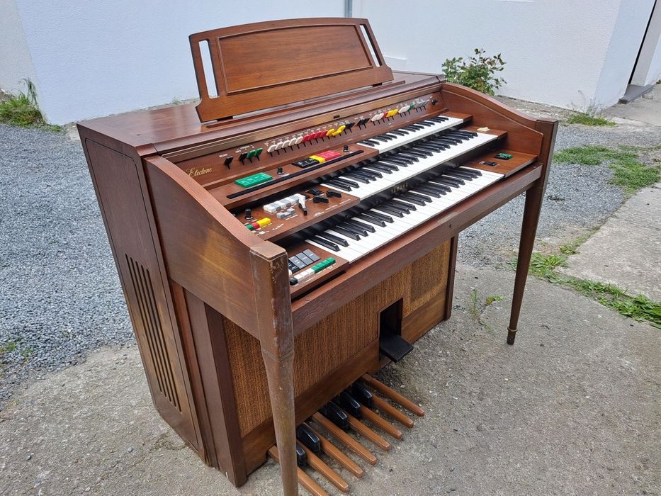 Organy Yamaha  Electrone DK-40C