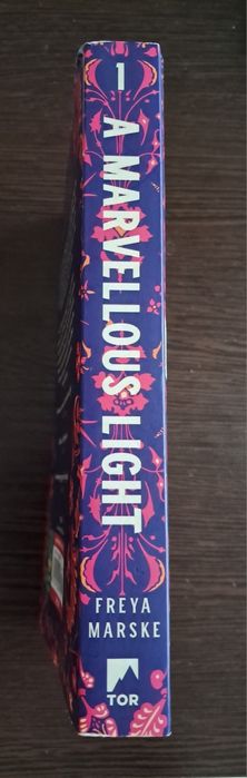 Книга Freya Marske "A Marvellous Light"