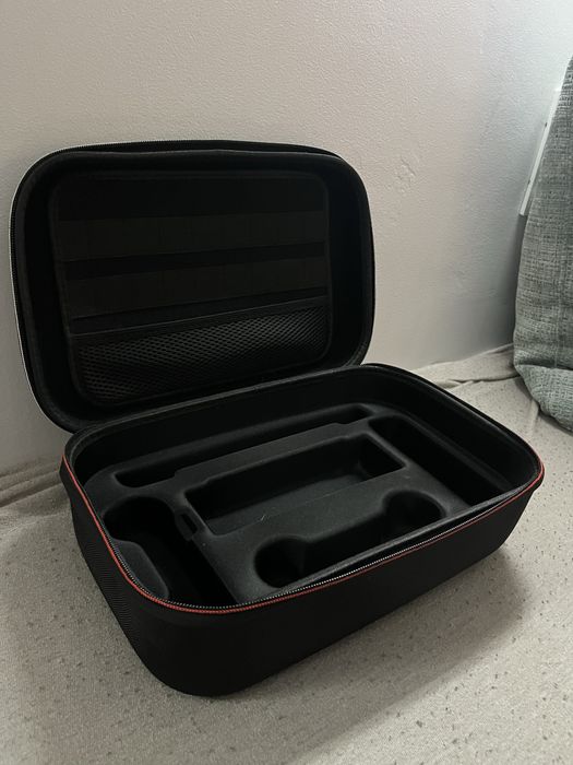 Nintendo Switch OLED + 2 gry