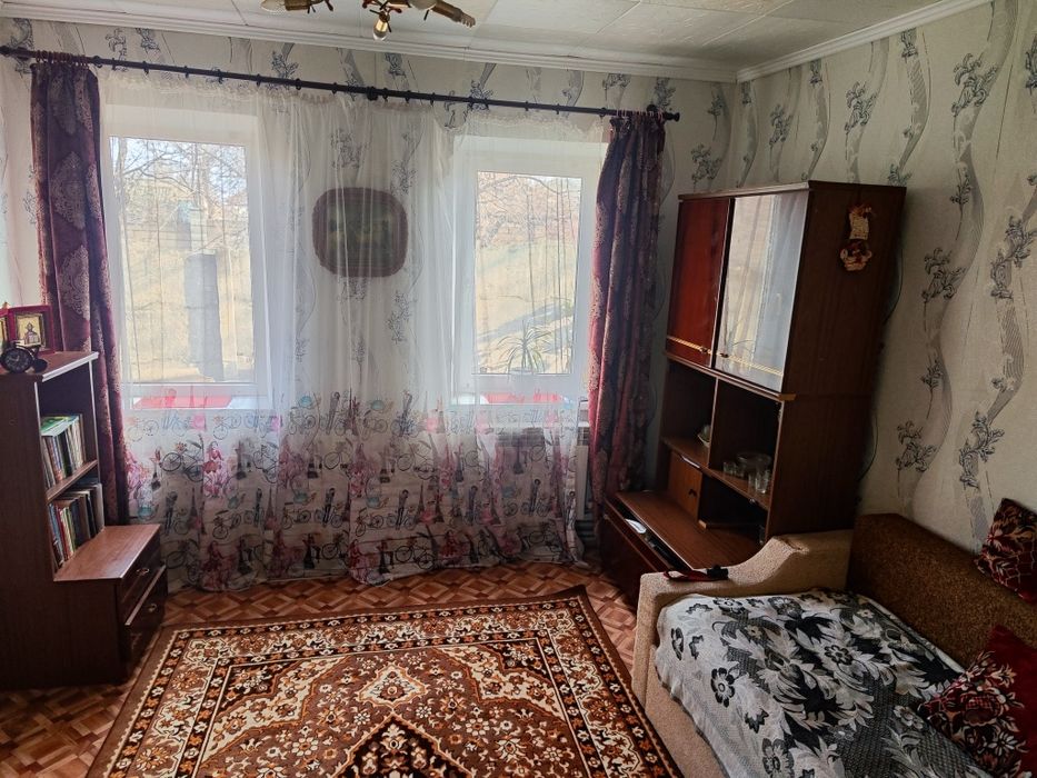 Продам будинок район басейна Мікомп