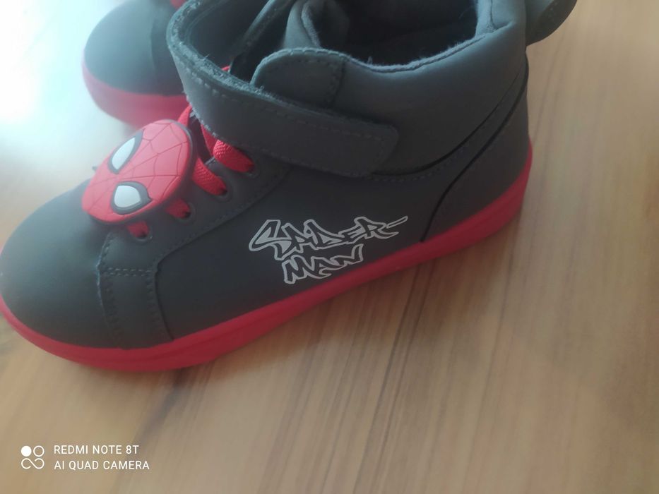 Buty 32 chłopięce nowe