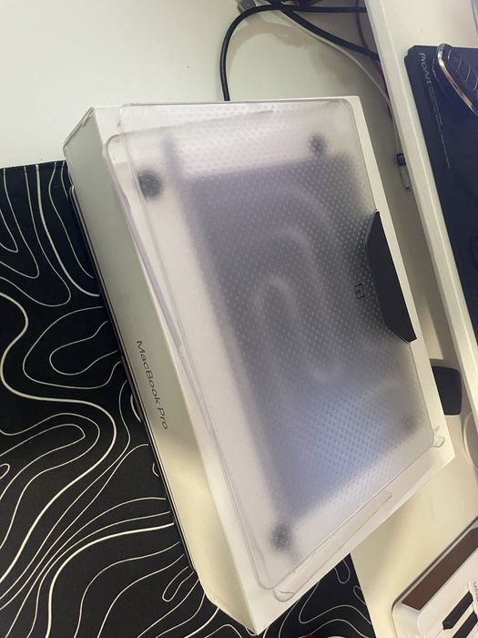 Macbook pro 14 m3 512gb