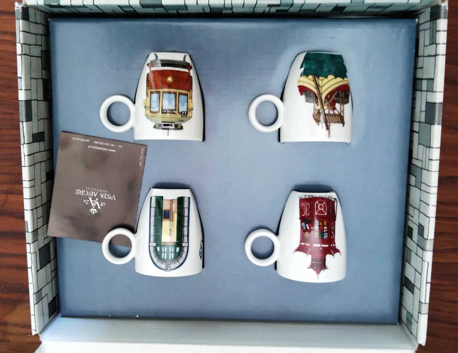 Caixa com 4 chávenas de café com pires "Alma do Porto" da Vista Alegre