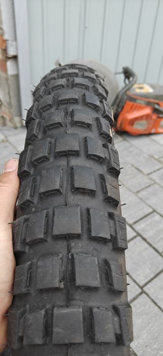 Witam dwie opony  Michelin Anakee 21/90/90  druga 150/70  17