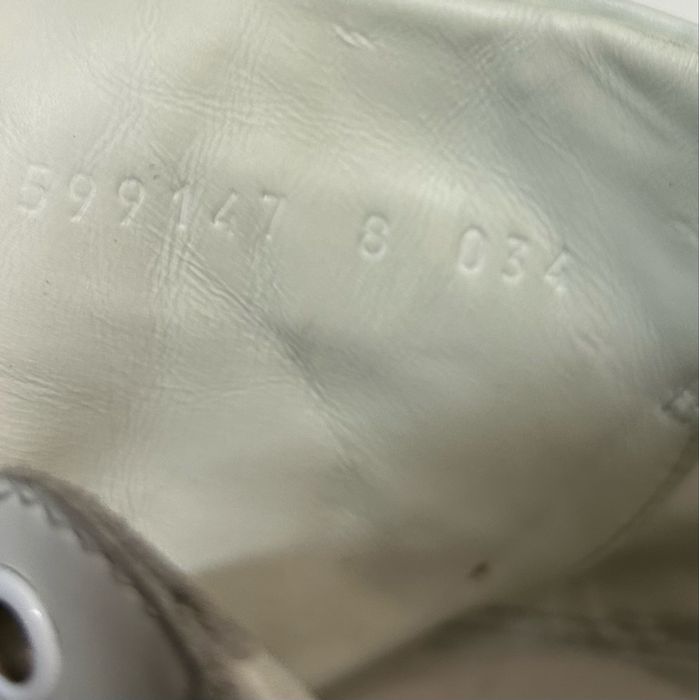 Białe skórzane sneakersy Gucci Ace Interlocking G