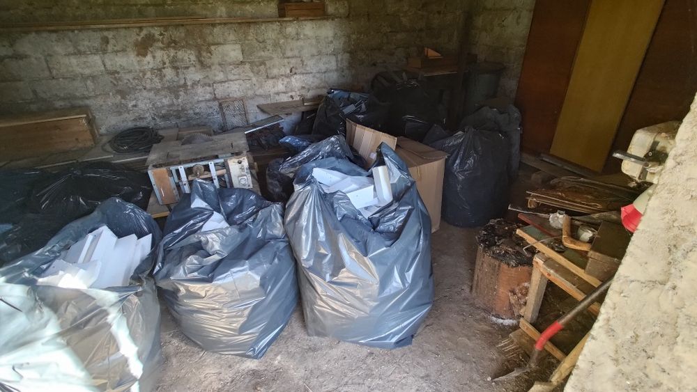 Ścinki resztki styropianu budowlanego