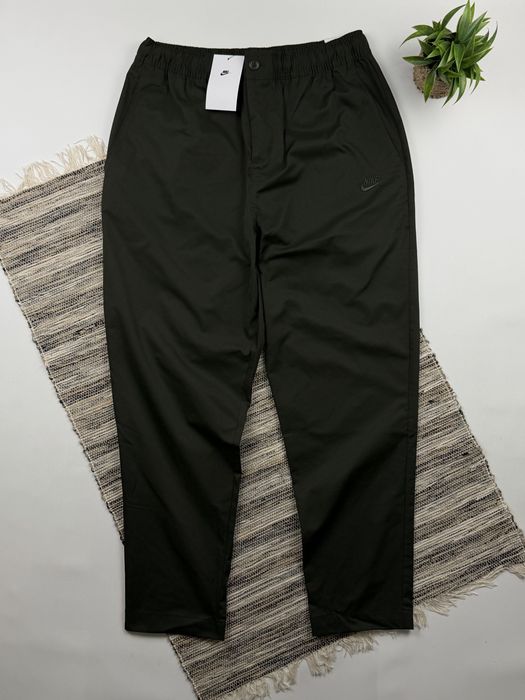 Штани Nike Woven Taper Pants HJ1997-355