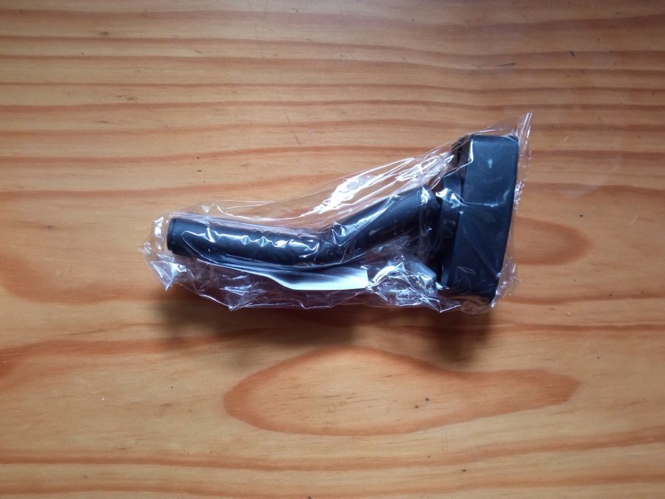 Suporte de guitarra de parede. Novo.