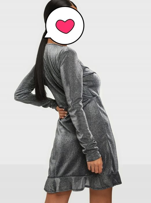 Rozmiar M sukienka błyszcząca Nelly, srebrna kopertowa wizytowa