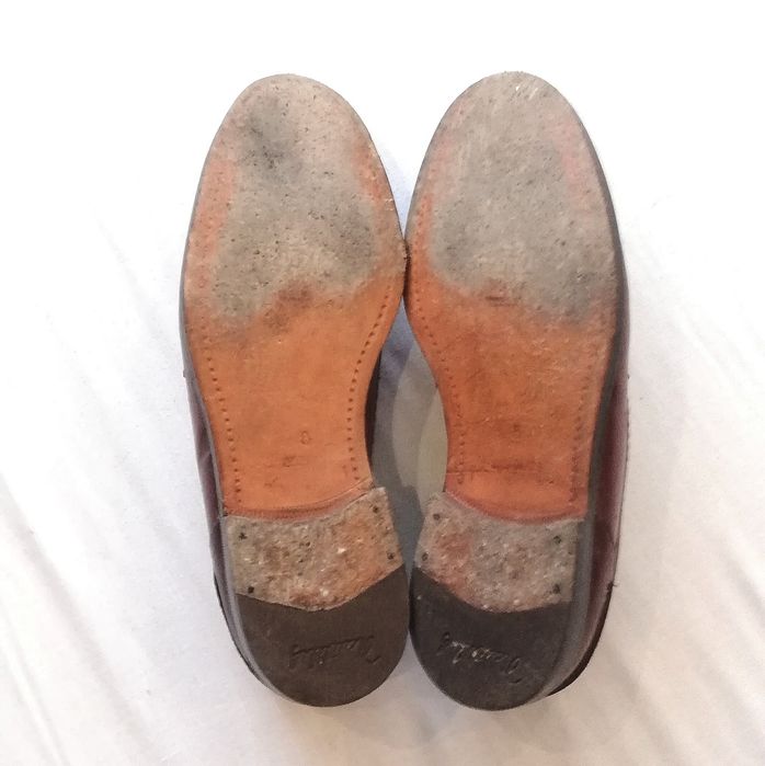 Sapatos Vintage Mocassins com berloques, de pele.