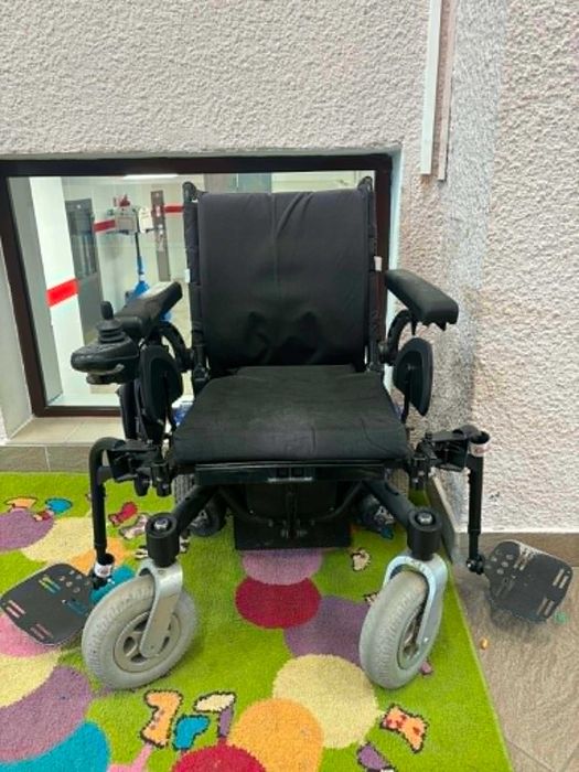 Wózek inwalidzki elektryczny Quickie Salsa R2