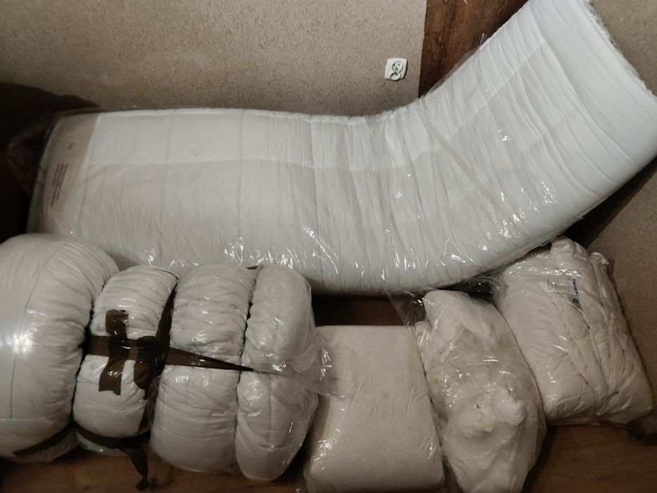 2 nowe materace i 3 kołdry nowe cena za całość okazja!
