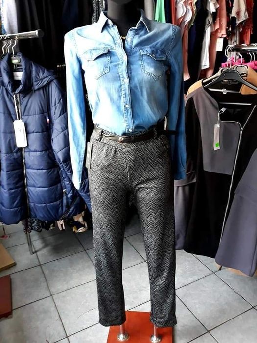 Wyprzedaż! Spodnie damskie treginsy z paskiem plus size 
30zl
Cieplejs
