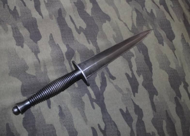 Facas / adagas militar