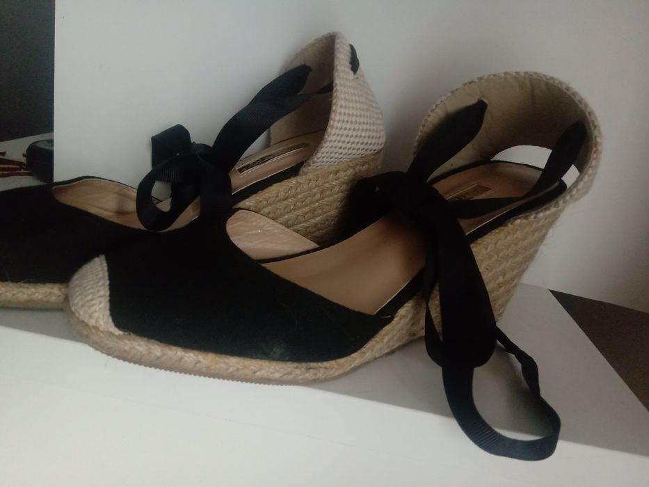 Espadryle na koturnie czarne wiązane