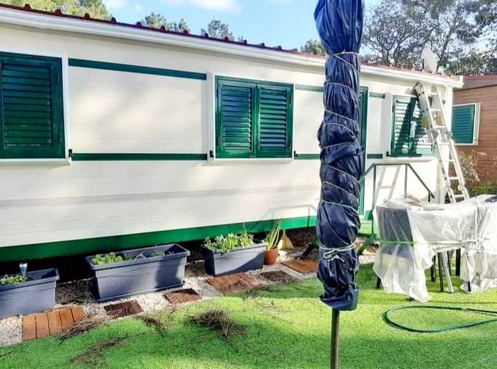 T2 Casa Parque de Campismo Sesimbra Valbom com quintal de 100m2 — Castelo (Sesimbra), Setúbal