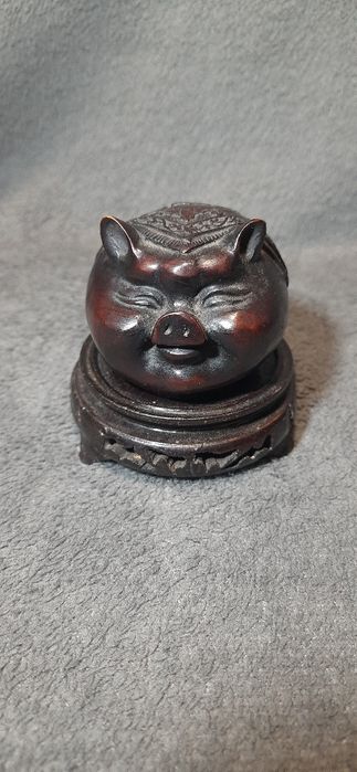 Вінтажна статуетка у вигляді свинячої голови !