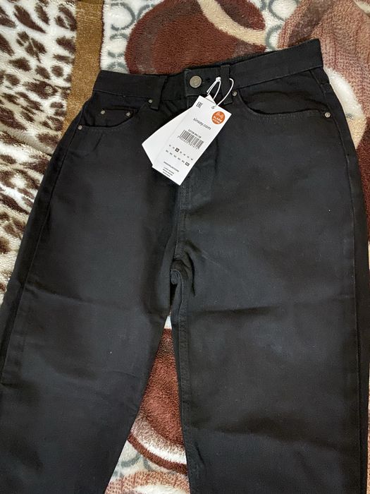 Джинси Мом Сінсей