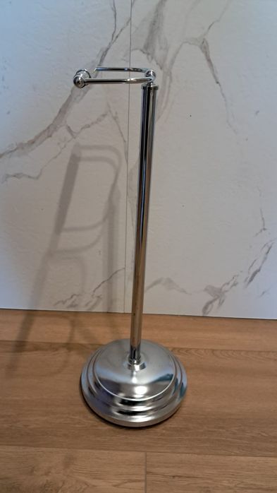 Stojak na papier toaletowy wolnostojący