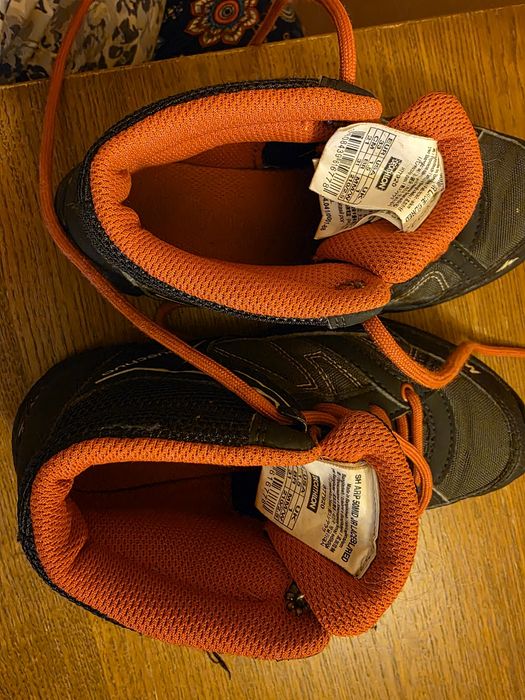Wysokie buty trekkingowe Quechua rozmiar 33