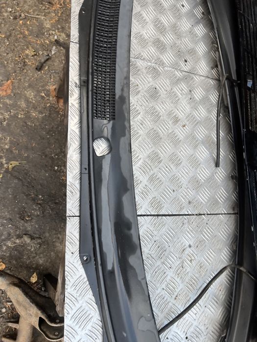 Жабо пластик под лобовое Mitsubishi Pajero Sport Паджеро спорт год 05