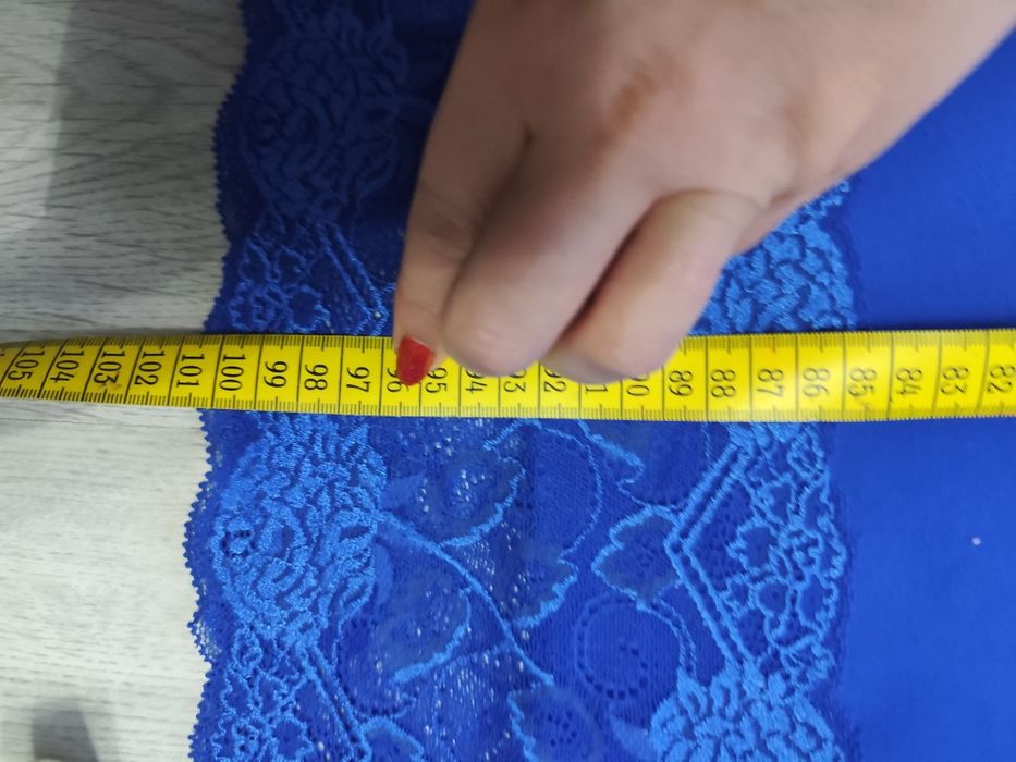 Elegancka i stylowa chabrowa sukienka 42