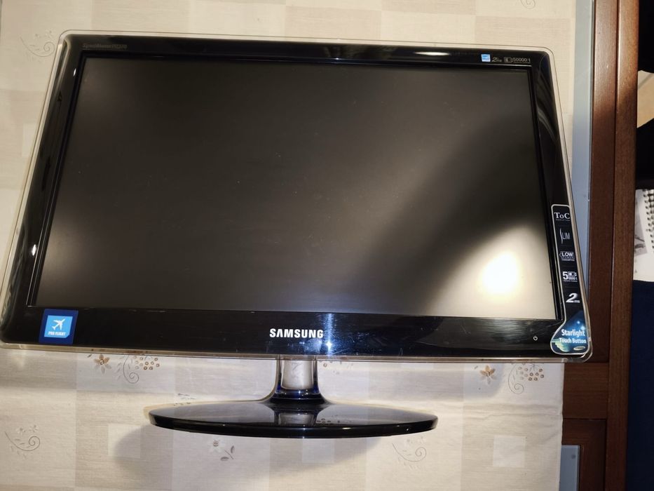 Monitor Samsung FullHD DVI in c/ cabos
