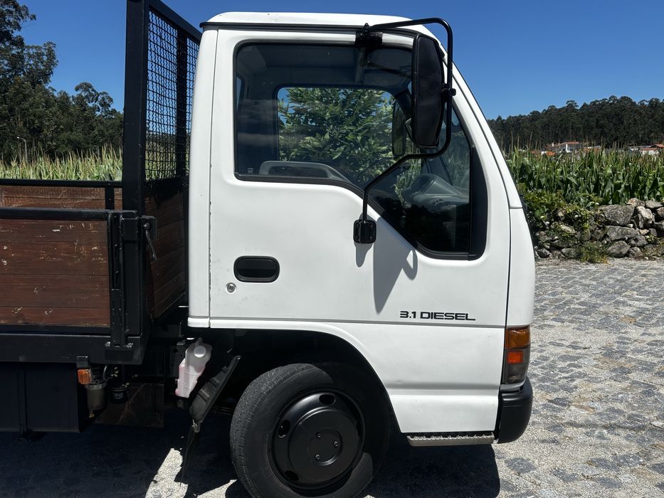 Vendo ISUZU NKR 3.1D