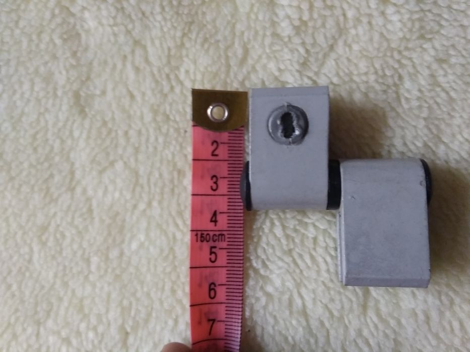 Zawiasy do pleksi lub szyb szklanych