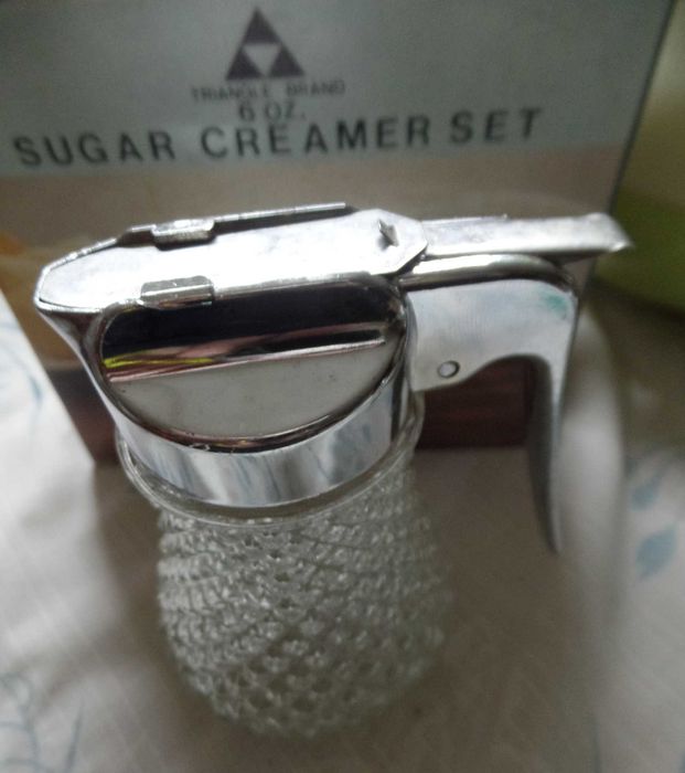 2 Doseadores em vidro (69)