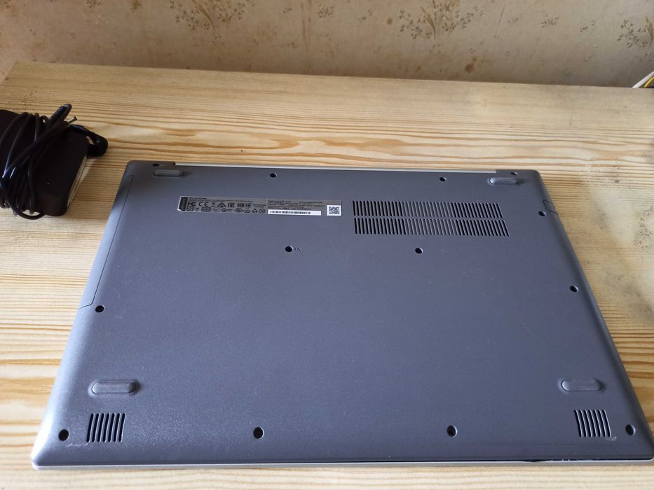 Lenovo Ideapad 320 Laptop, 15.6", Model 320-15IKB-70664551351652994122