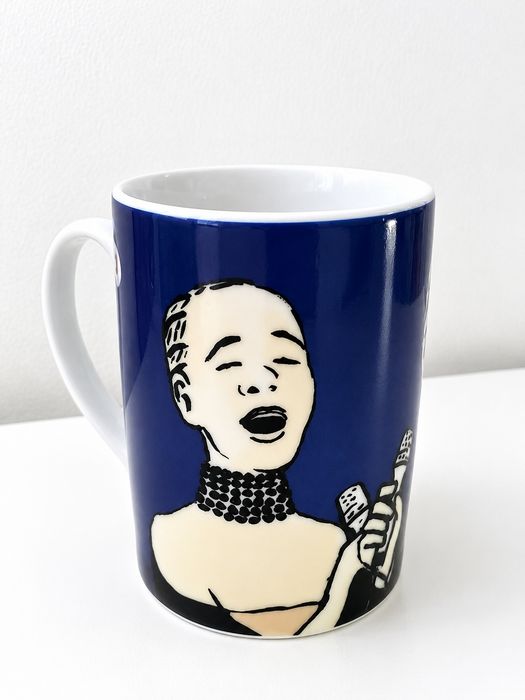 Caneca de coleção "Fado, 100 Anos" | Delta Cafés / PÚBLICO