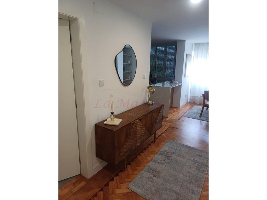 Apartamento T3 transformado em T2 em Odivelas