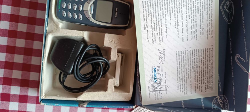 Telefon klasyk 3310 kaplet
