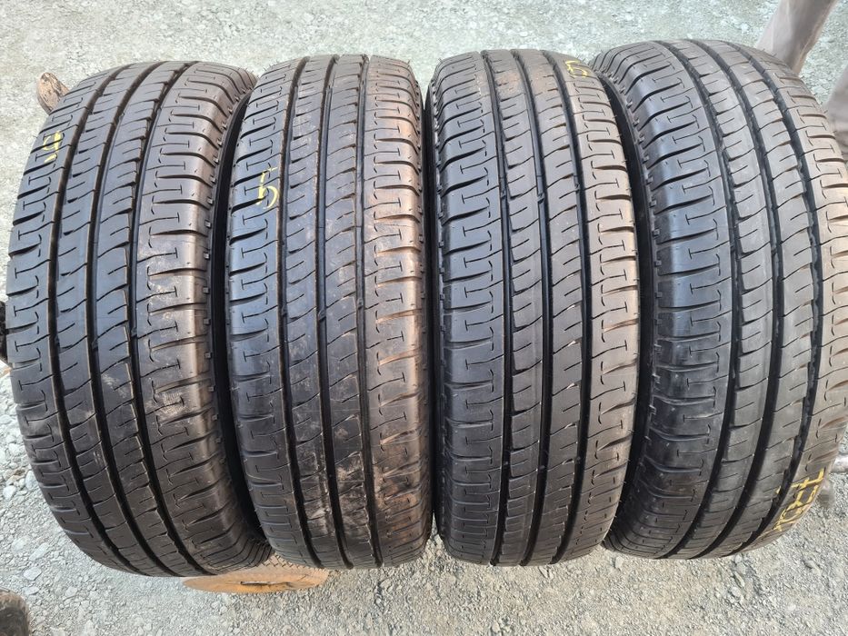 Komplet 215/70r15C Michelin Agilis demo