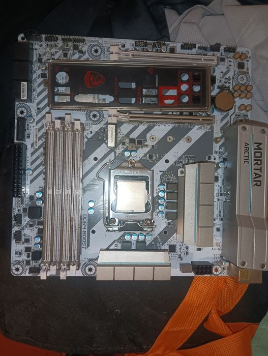 Motherboard msi b250m artic64738407031425124