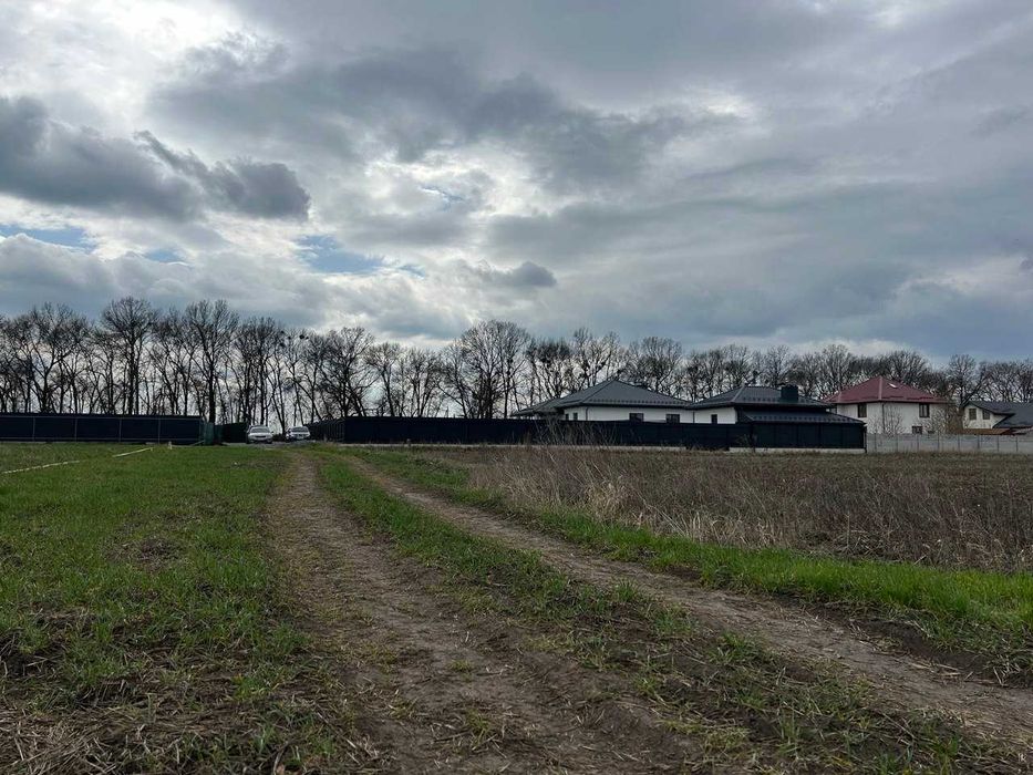(7) Продаж ділянки під будівництво в Тяжилові (8813)