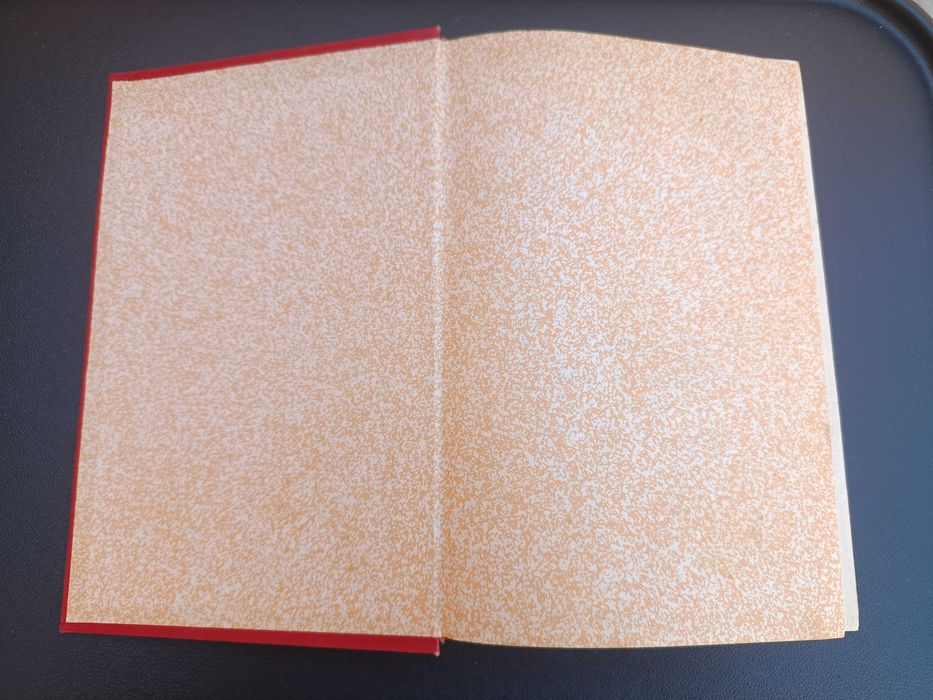 Livro "Os Maias", de Eça de Queiroz