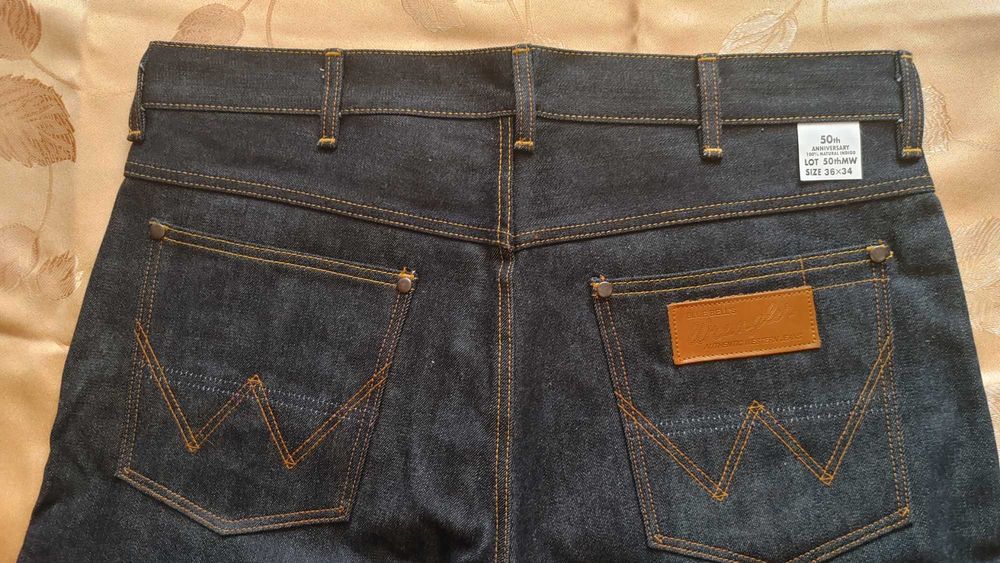 Колекційні ювілейні джинси Wrangler