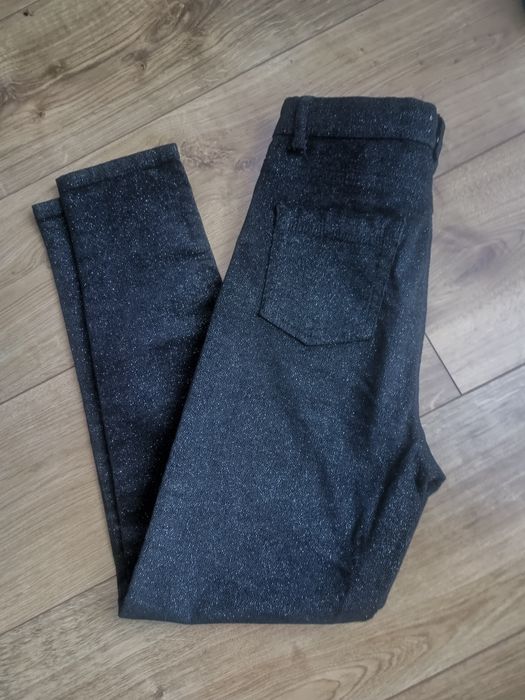 Brokatowe spodnie 158