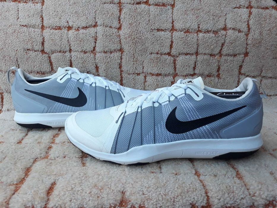 кроссовки Nike Flex Train