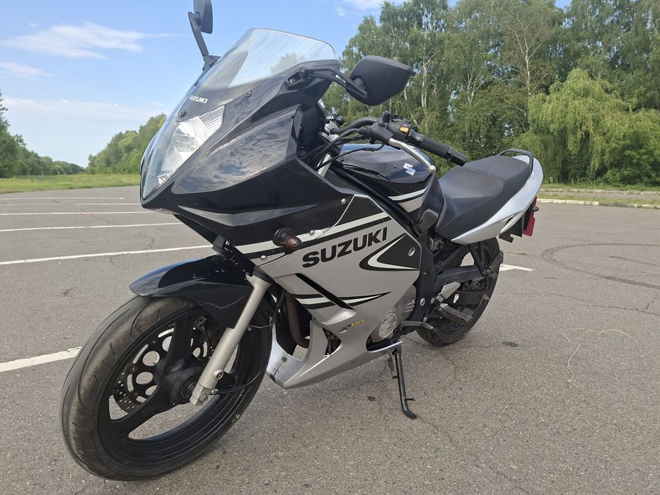Мотоцикл Suzuki GS 500 F