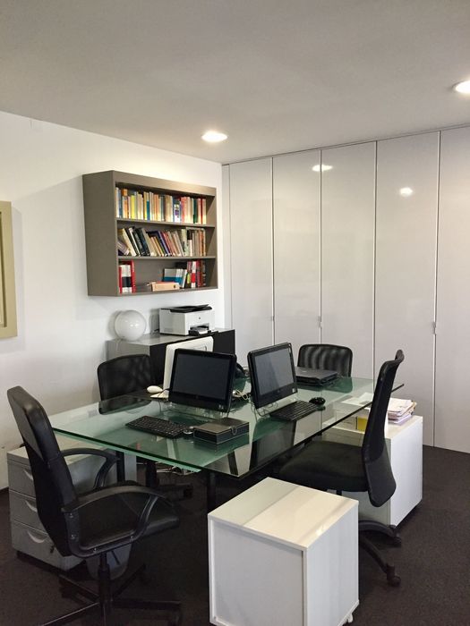 Arrenda-se AVIS - FOZ DOURO  sala em escritorio de  advogados